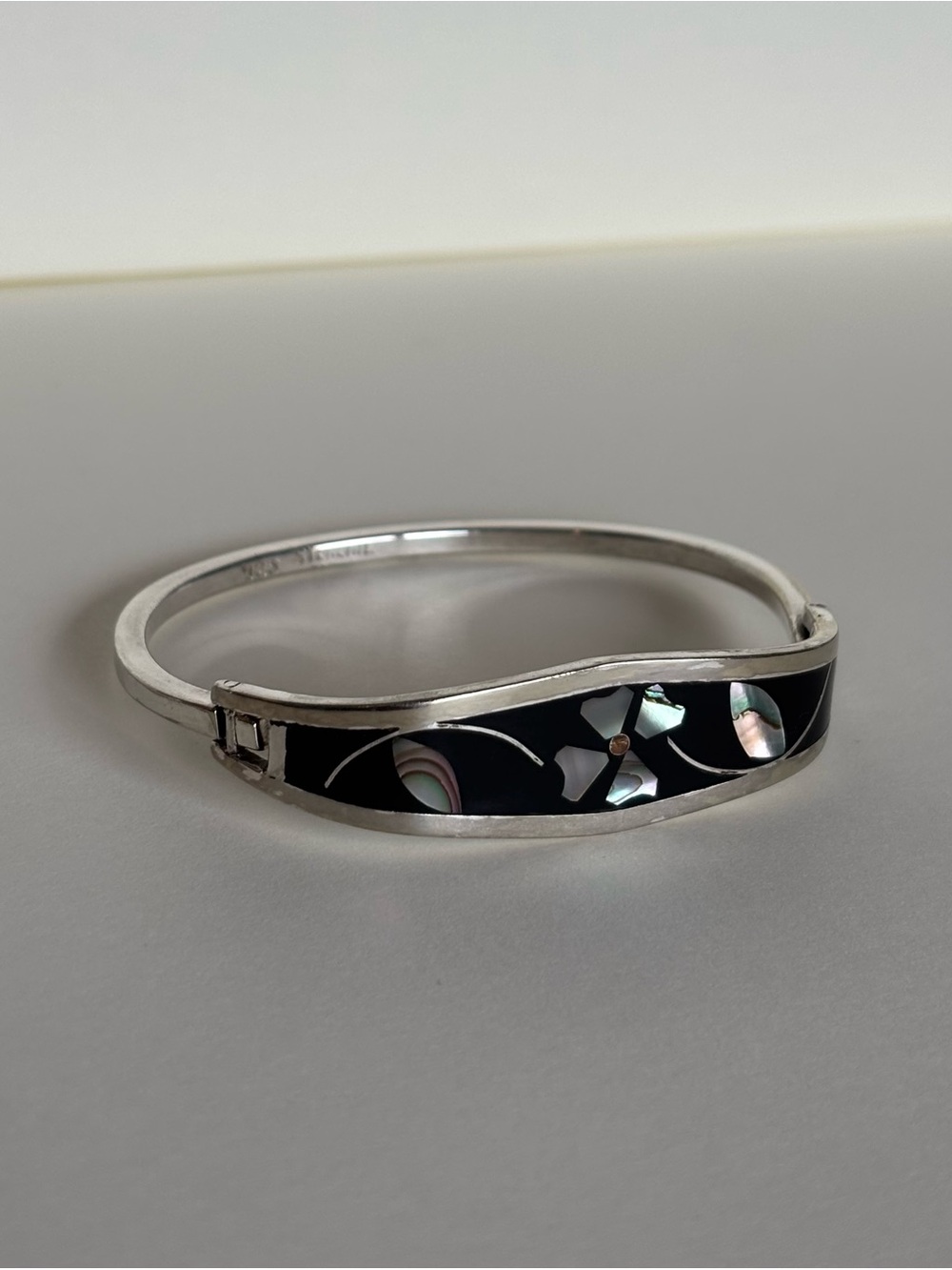 Sterling Silver Black Inlay Abalone Bangle Bracelet